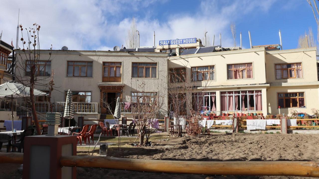 Siala Guest House Лех Экстерьер фото